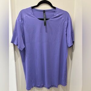 Lululemon men’s workout shirt